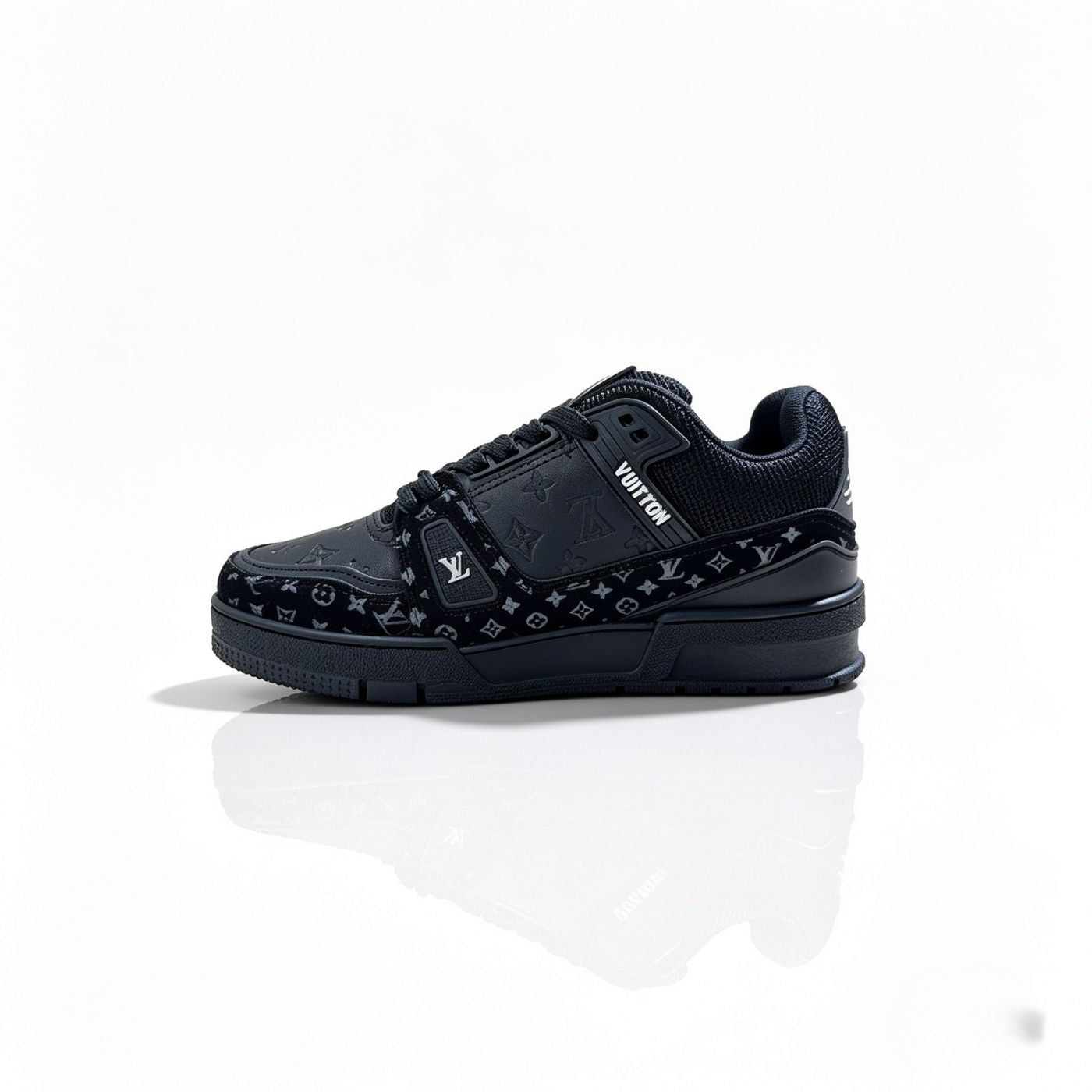 Louis Vuitton Sneakers Monogram Premium
